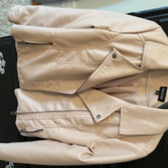 Jacket - Picture 12 of 12